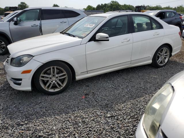 VIN WDDGF8AB2ER303043 2014 Mercedes-Benz C-Class, 3... no.1