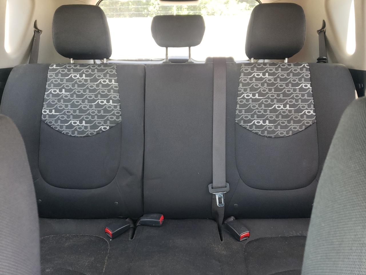 KNDJT2A23B7274584 2011 Kia Soul +