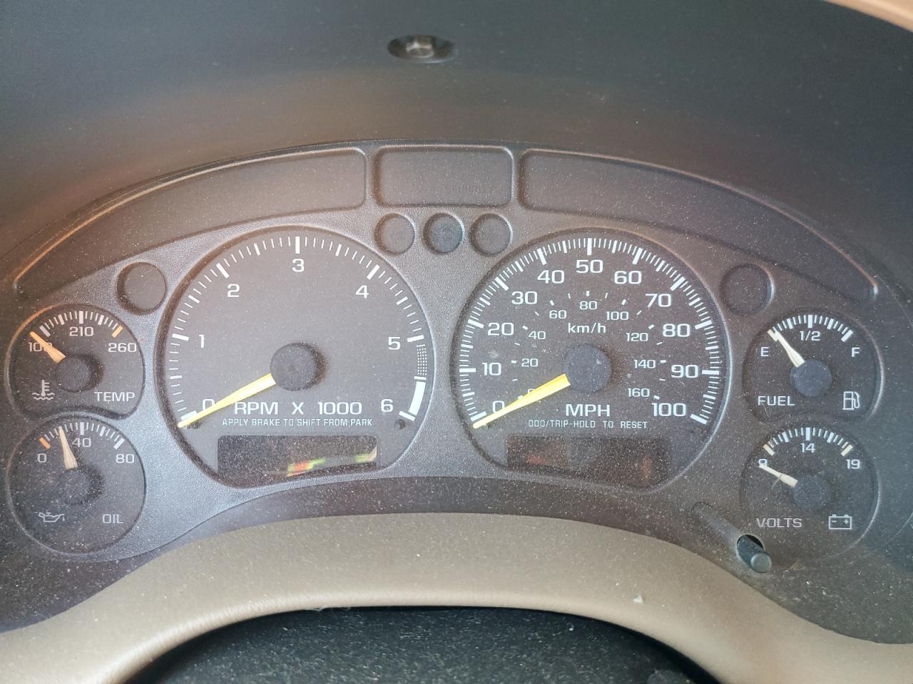 1GNCS18W7YK244399 2000 Chevrolet Blazer