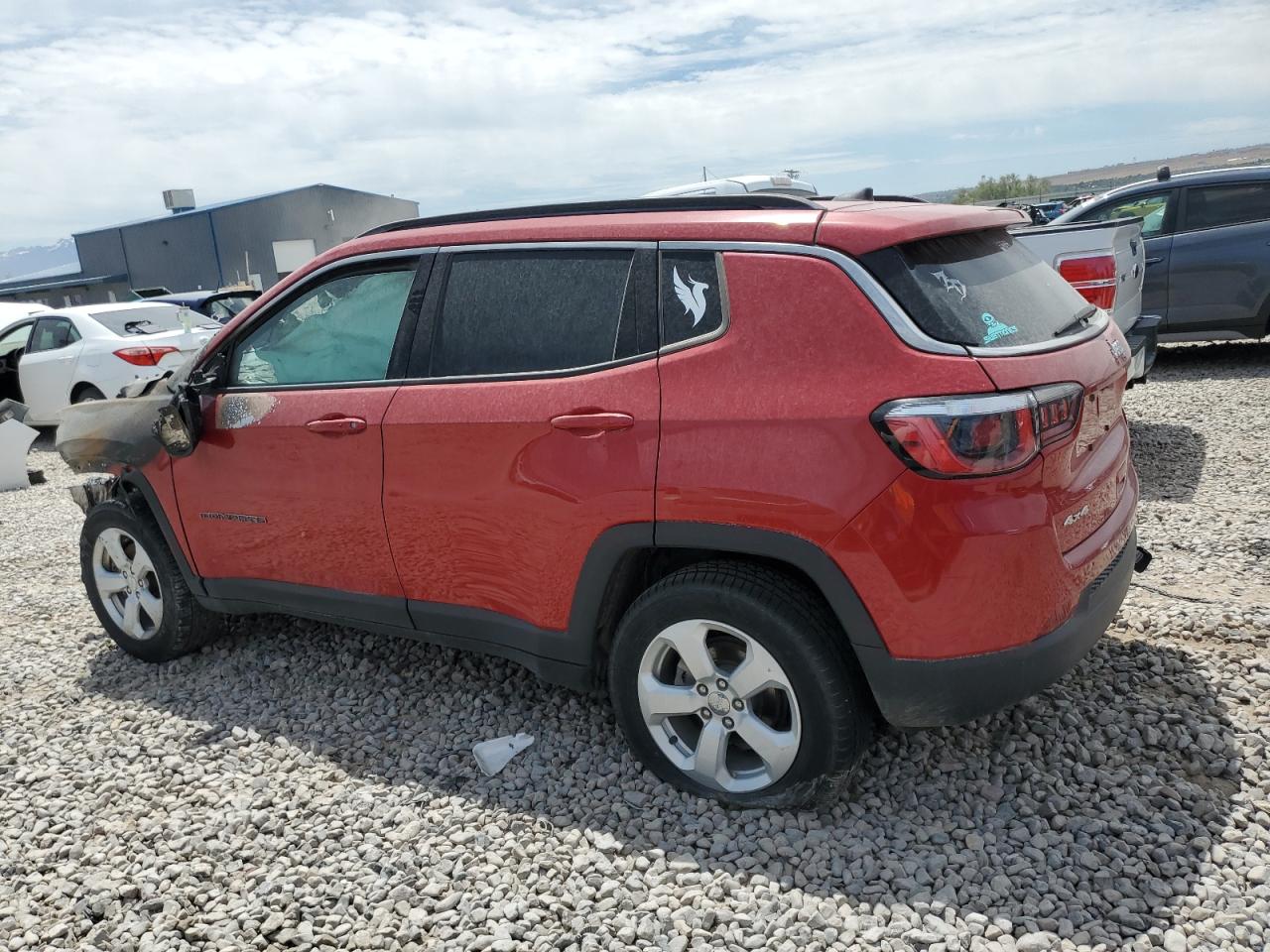 2019 Jeep Compass Latitude vin: 3C4NJDBBXKT755171