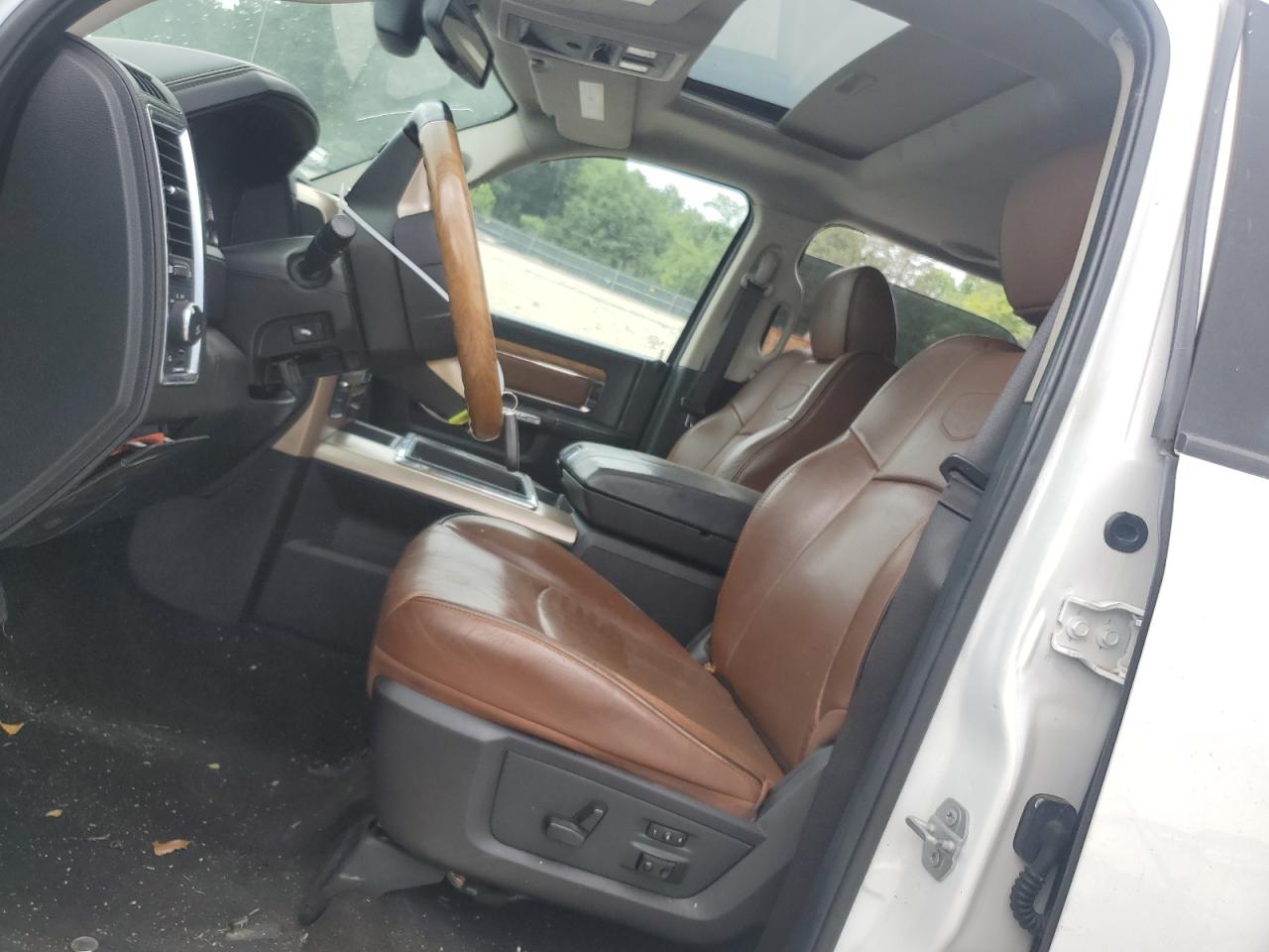 1C6RR7PM2FS670944 2015 Ram 1500 Longhorn