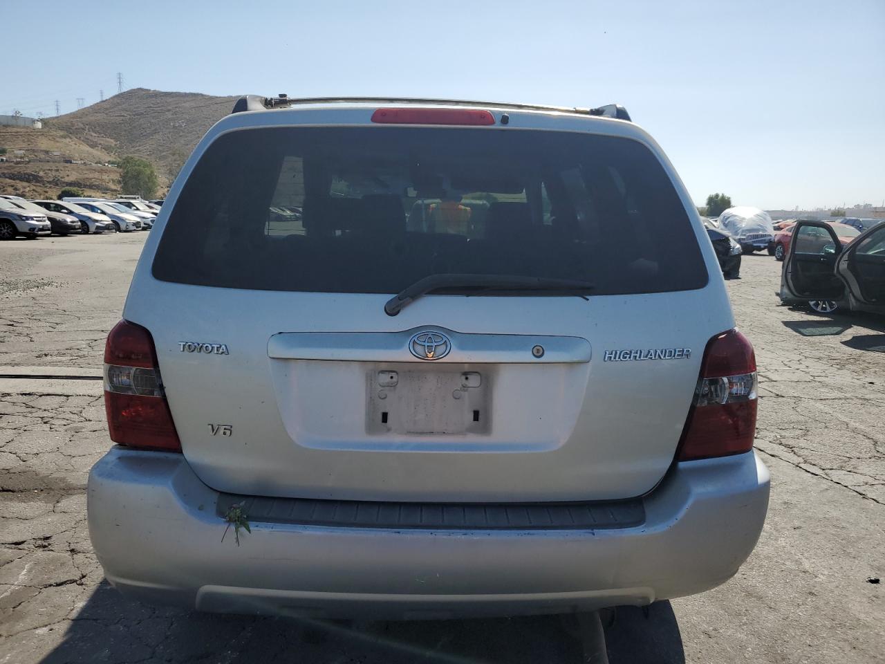 JTEDP21A350051382 2005 Toyota Highlander Limited