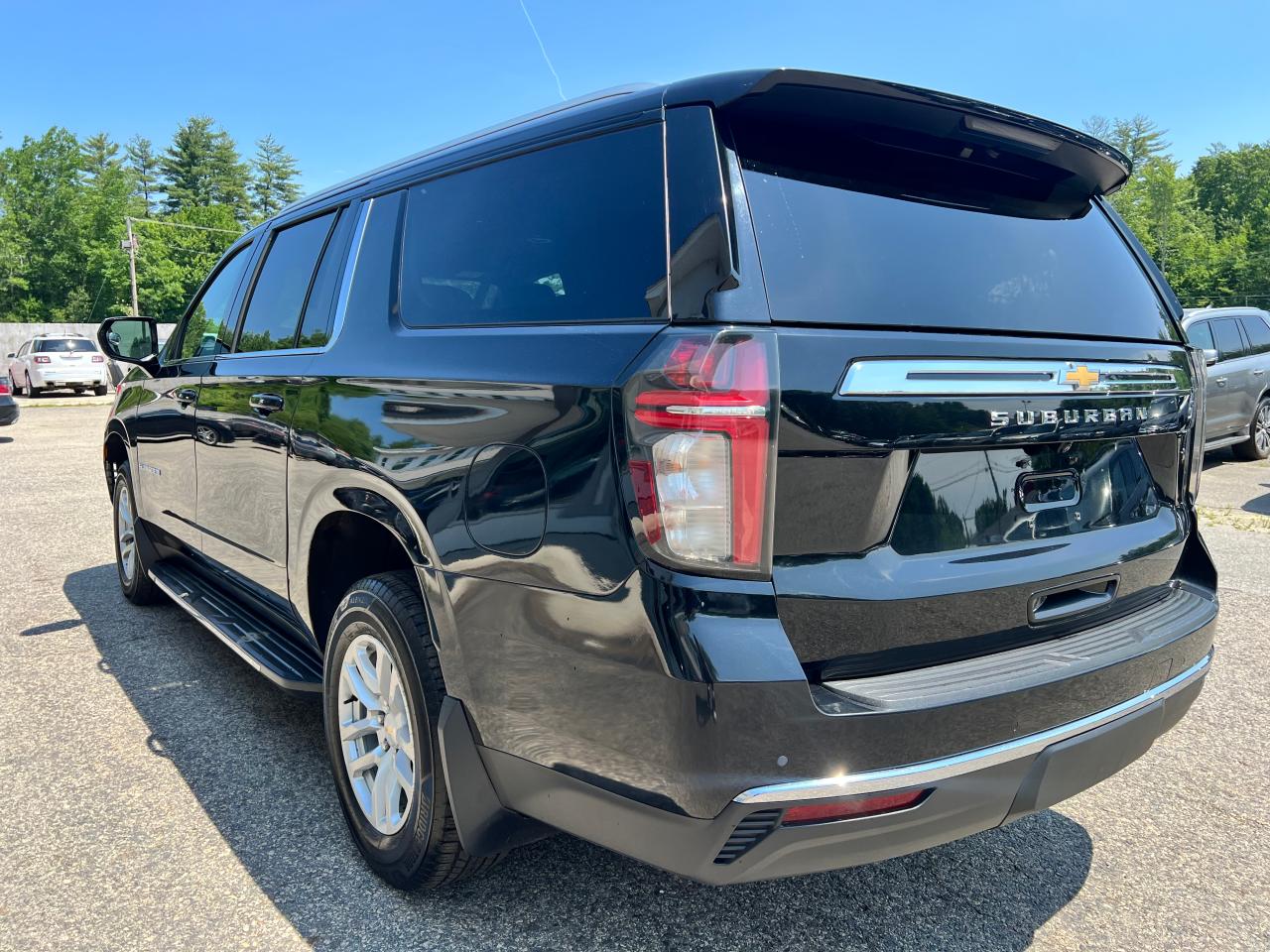 2021 Chevrolet Suburban K1500 Ls vin: 1GNSKBKD0MR416430