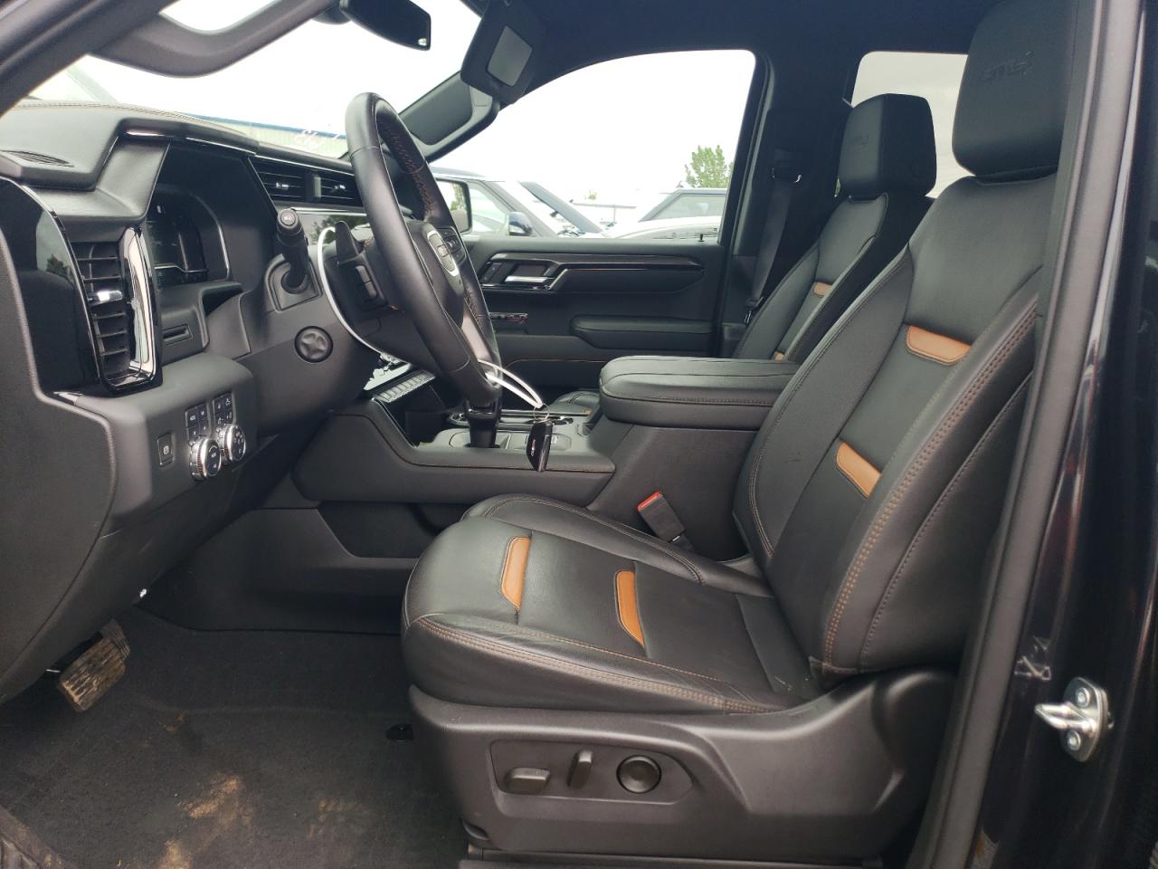 1GTUUEE82PZ144821 2023 GMC Sierra K1500 At4