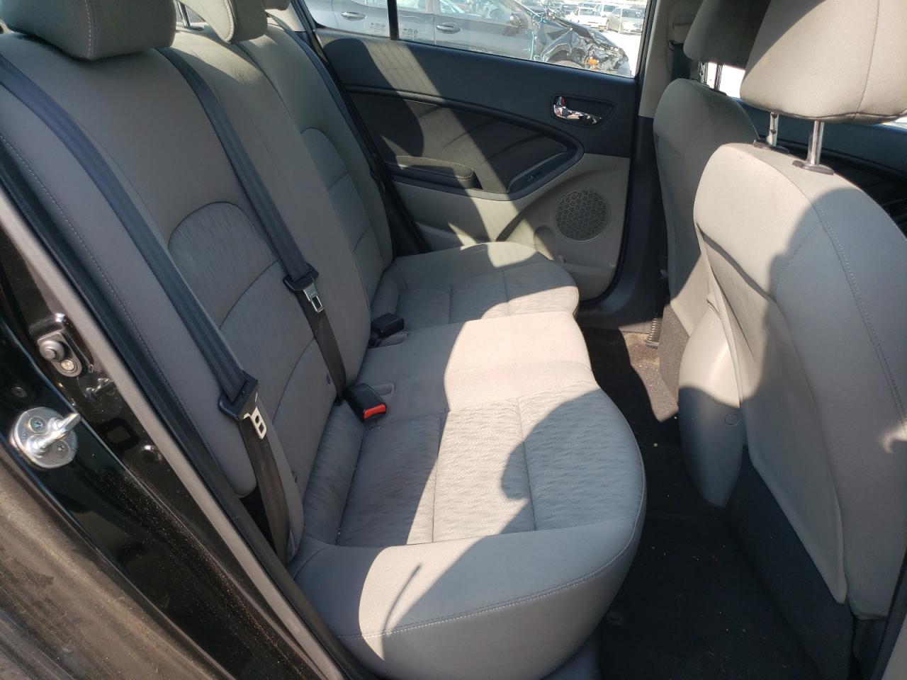 KNAFK4A64F5267407 2015 Kia Forte Lx