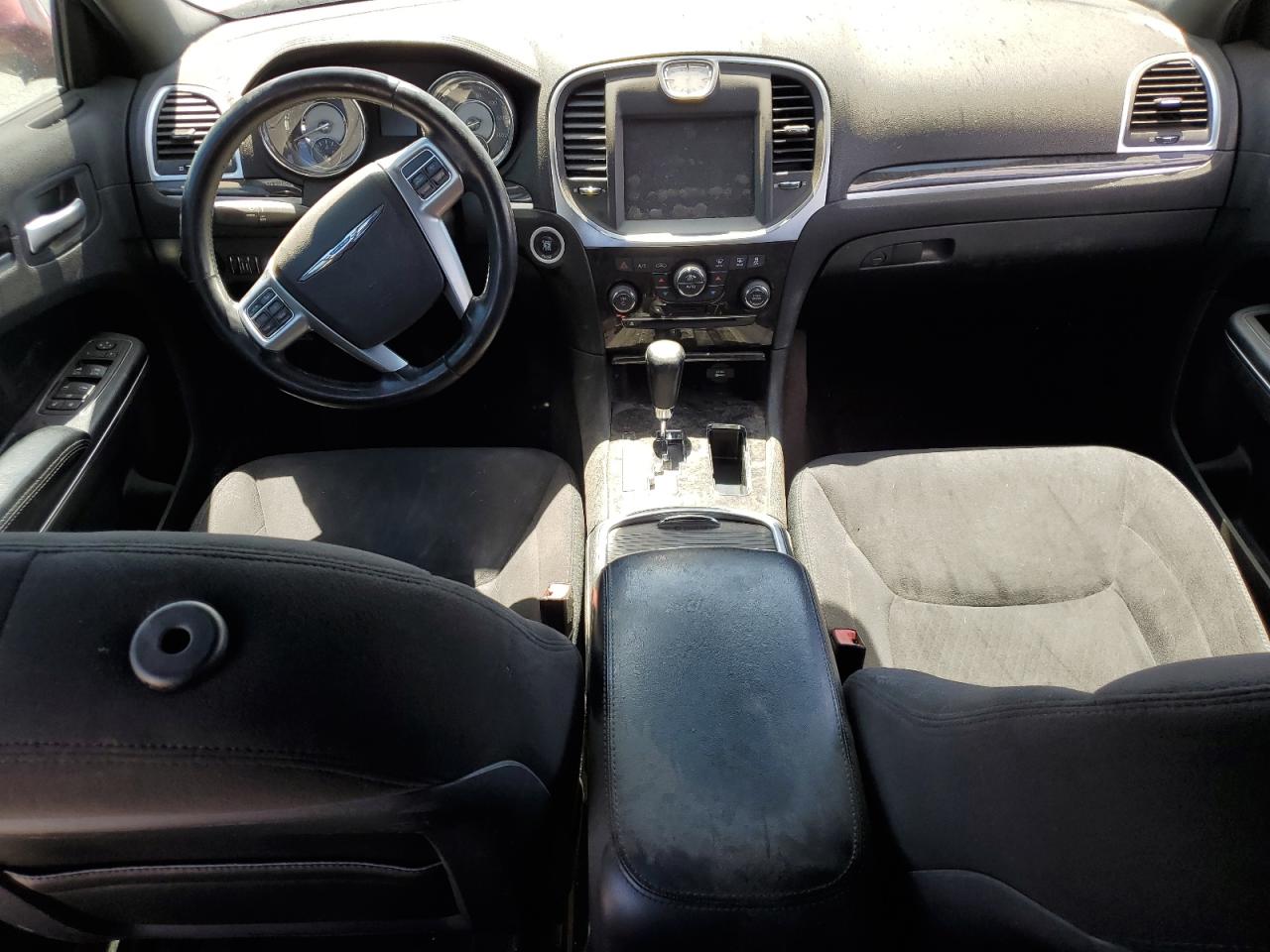 2C3CA4CG3BH573004 2011 Chrysler 300