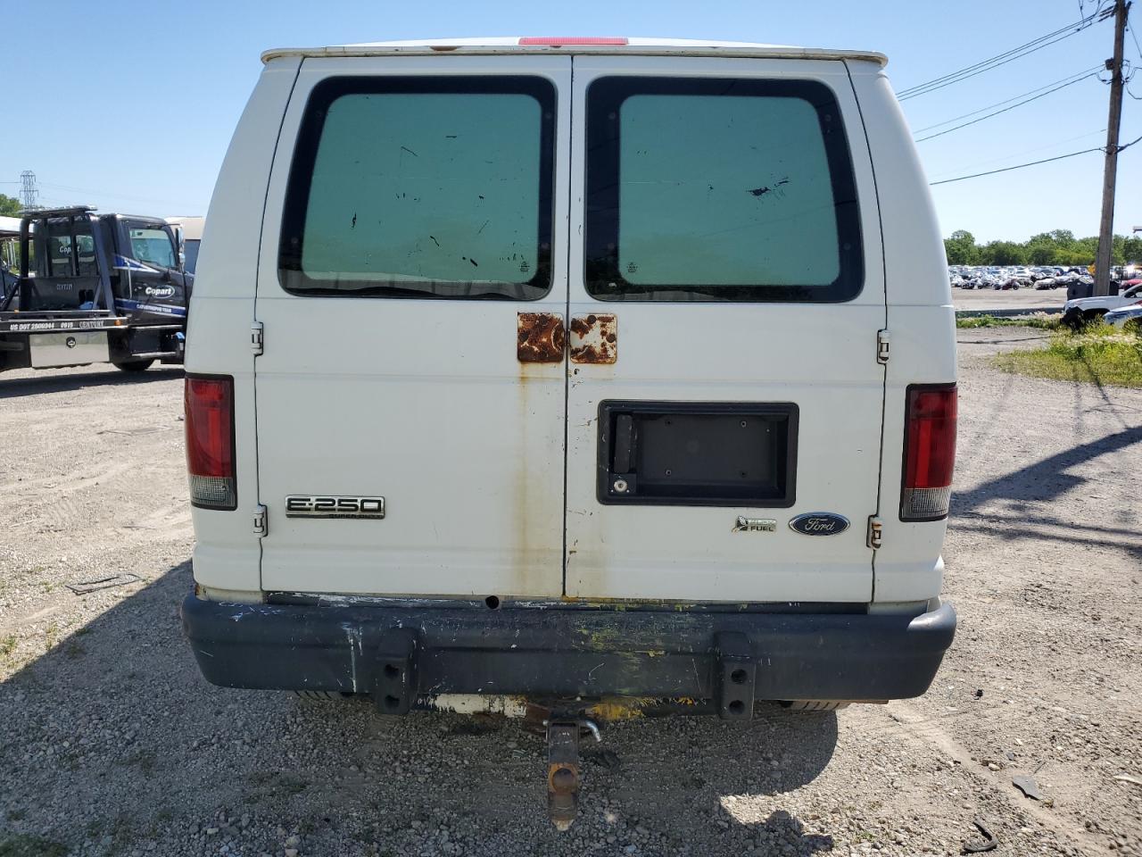 1FTNE24W09DA28601 2009 Ford Econoline E250 Van