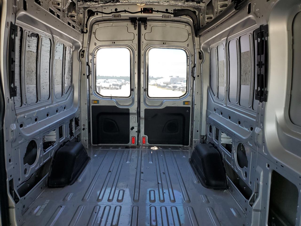 1FTYR2XM8FKB07680 2015 Ford Transit T-250