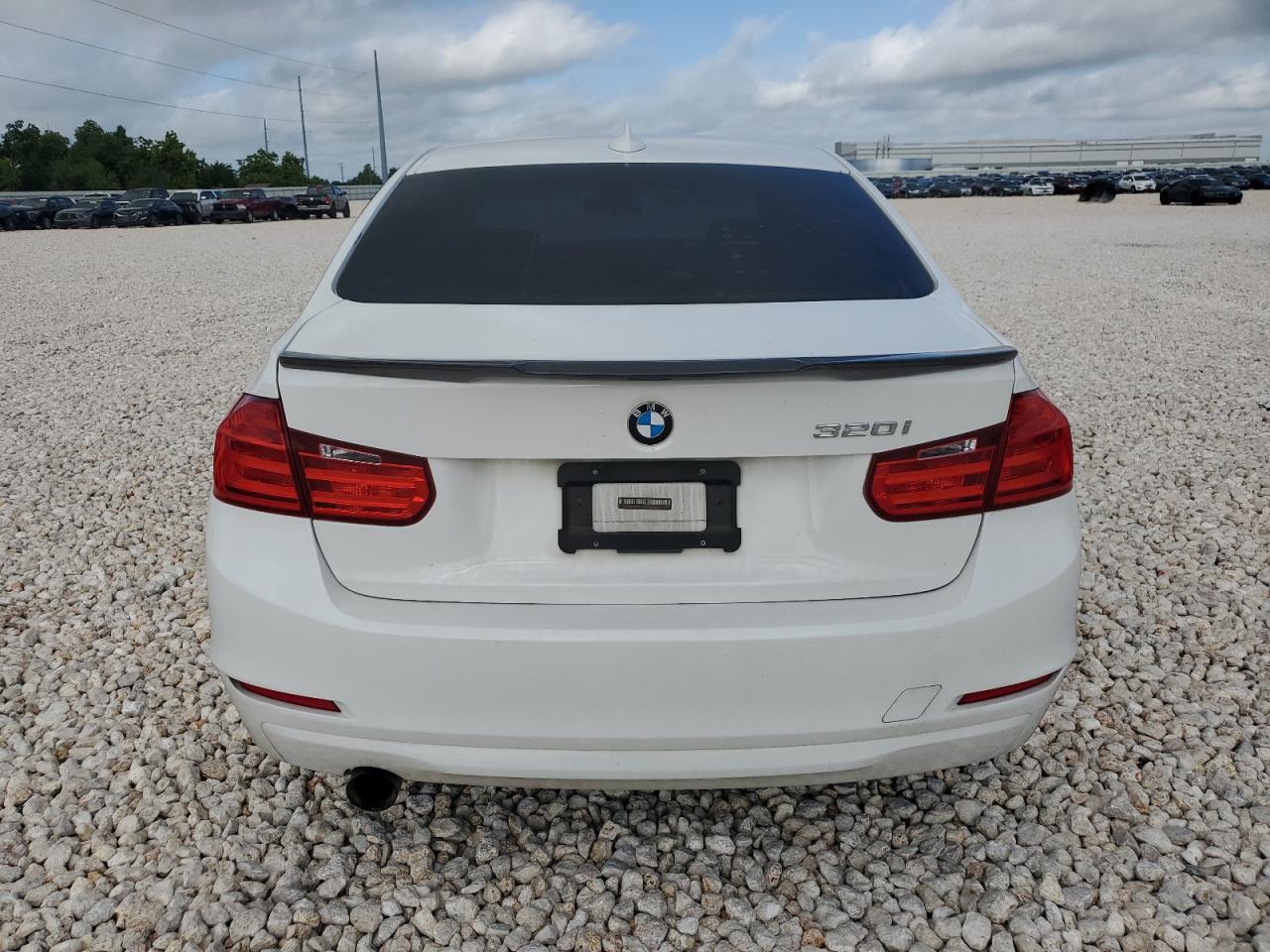 WBA3B1G59FNT64005 2015 BMW 320 I