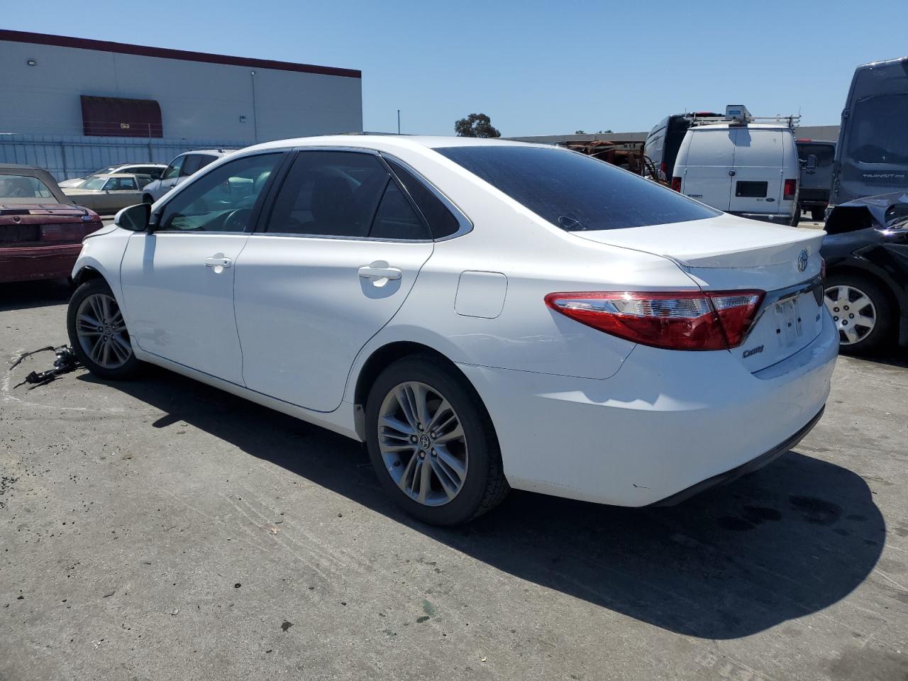 4T1BF1FK9FU498928 2015 Toyota Camry Le