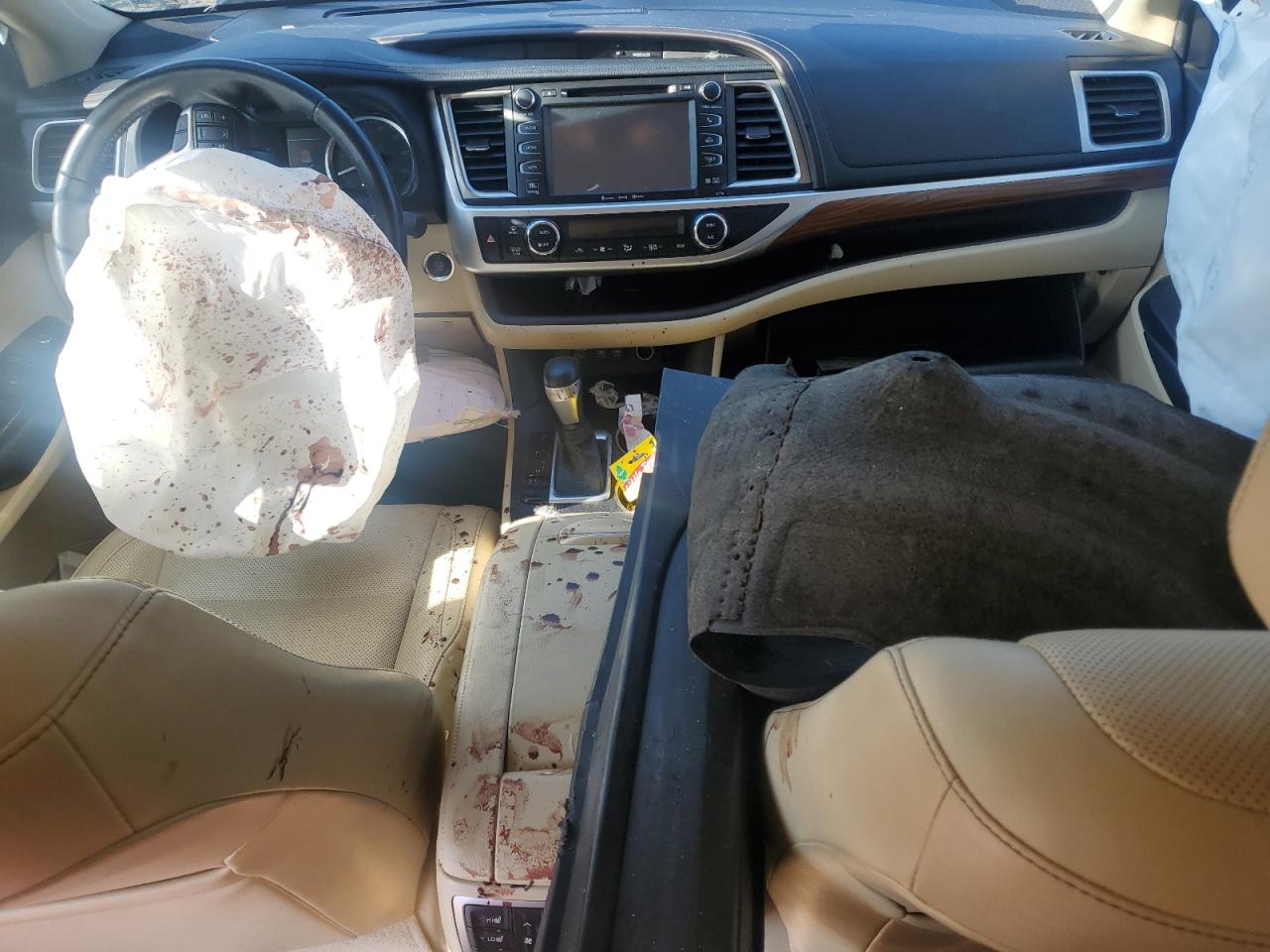 5TDDZRFH1KS973168 2019 Toyota Highlander Limited