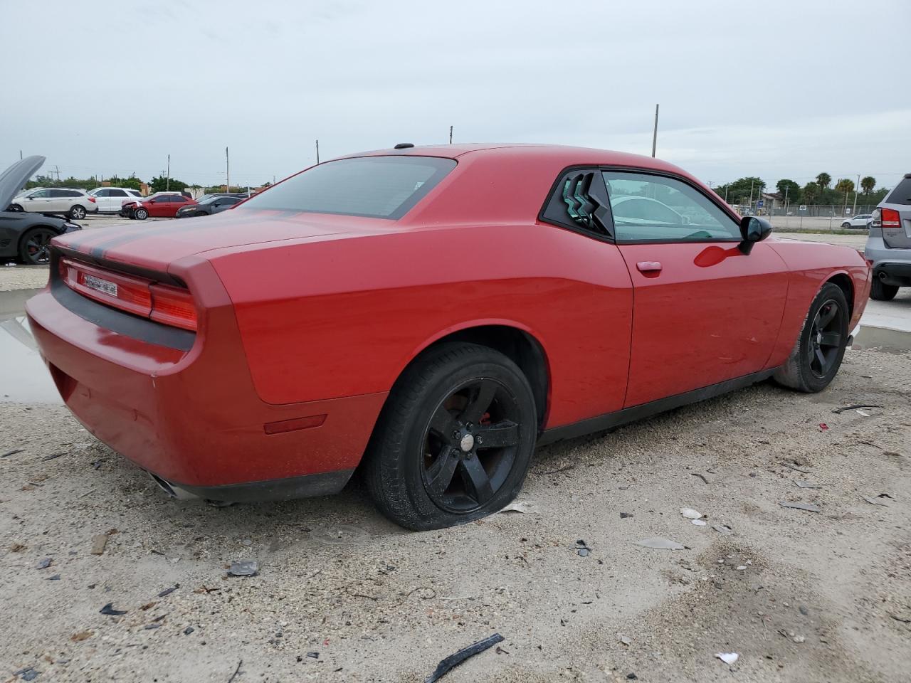 2013 Dodge Challenger Sxt vin: 2C3CDYAG5DH524729