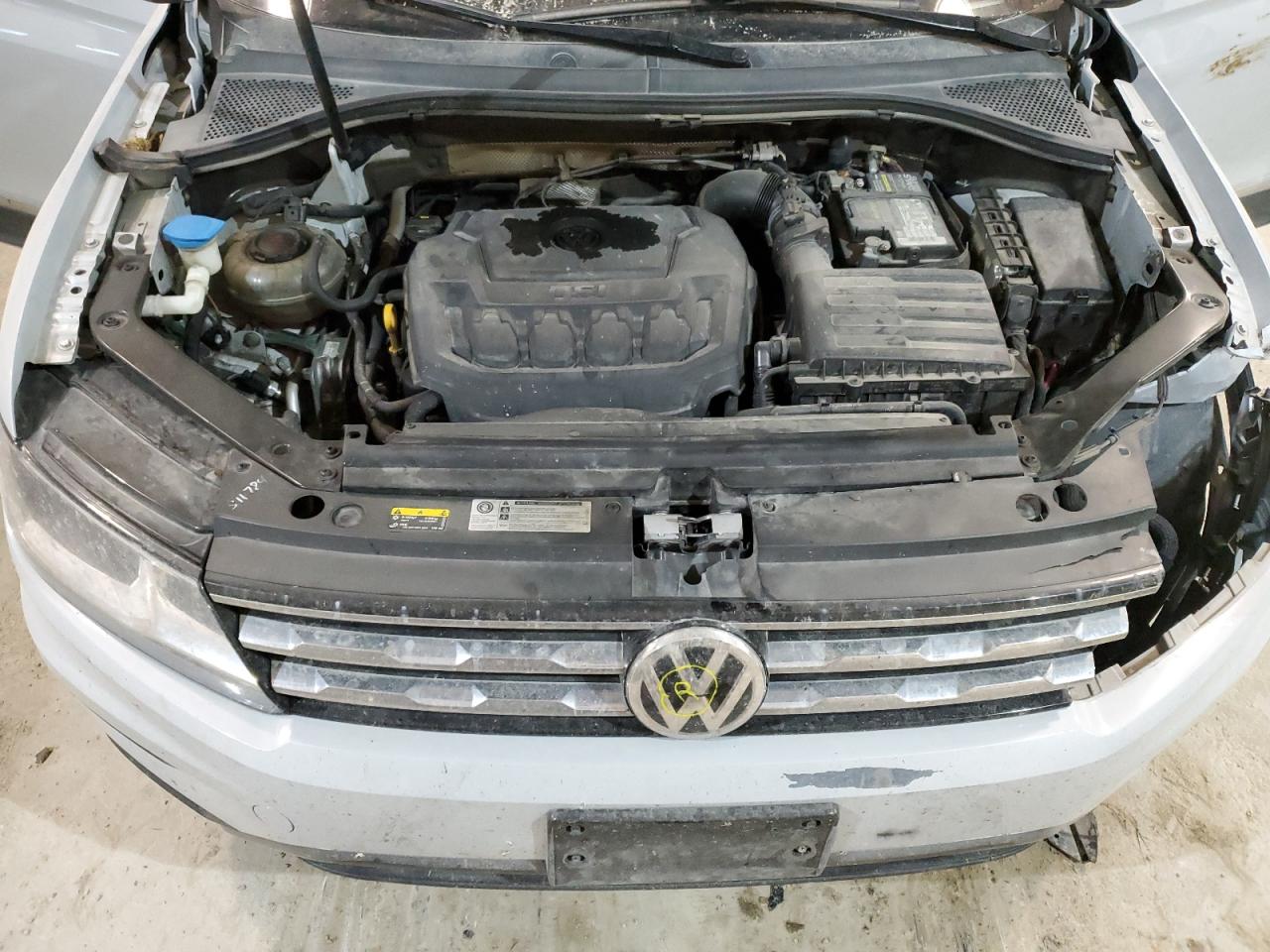 3VV2B7AX0JM182354 2018 Volkswagen Tiguan Se