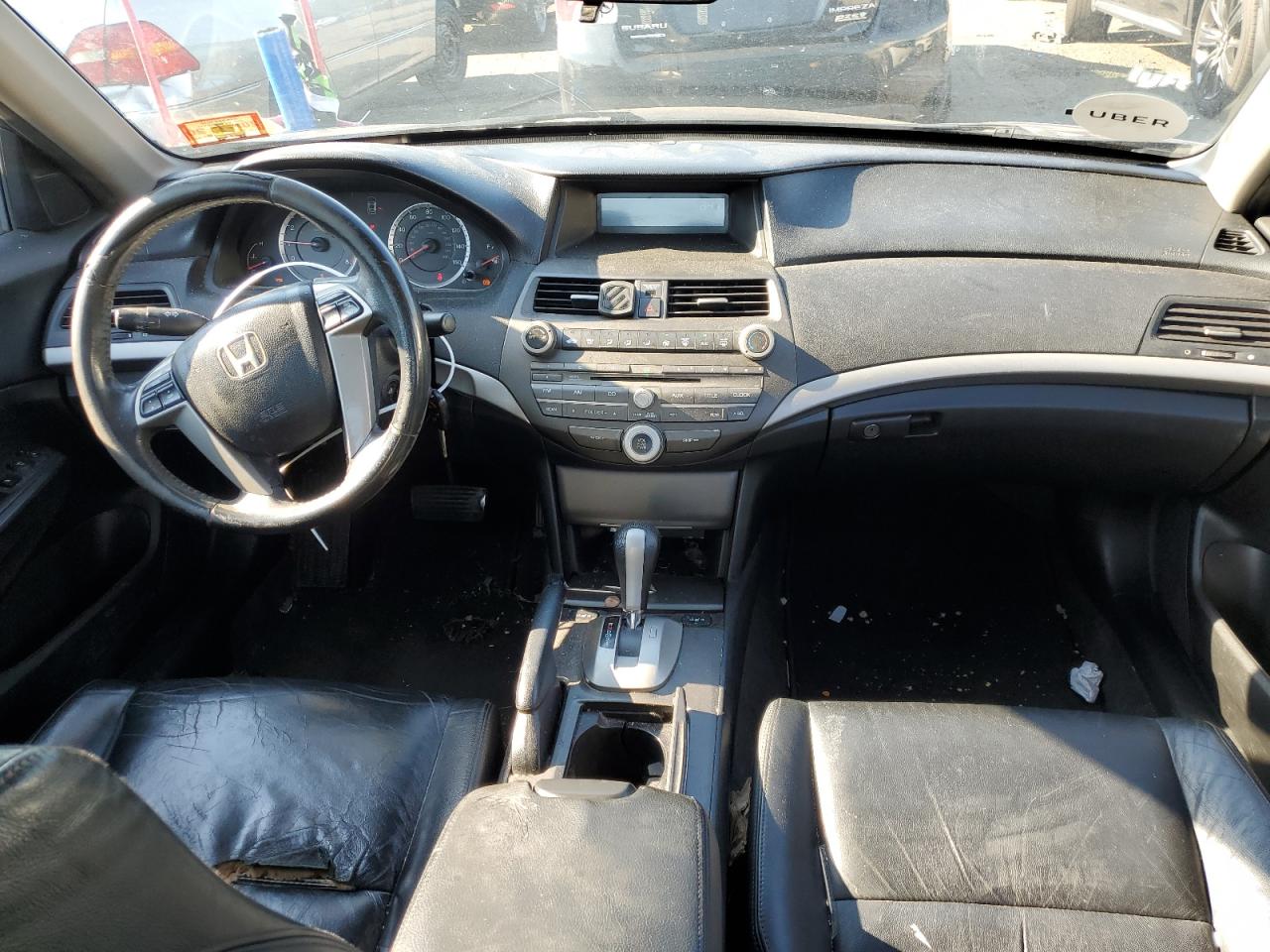 1HGCP2F69BA090313 2011 Honda Accord Se