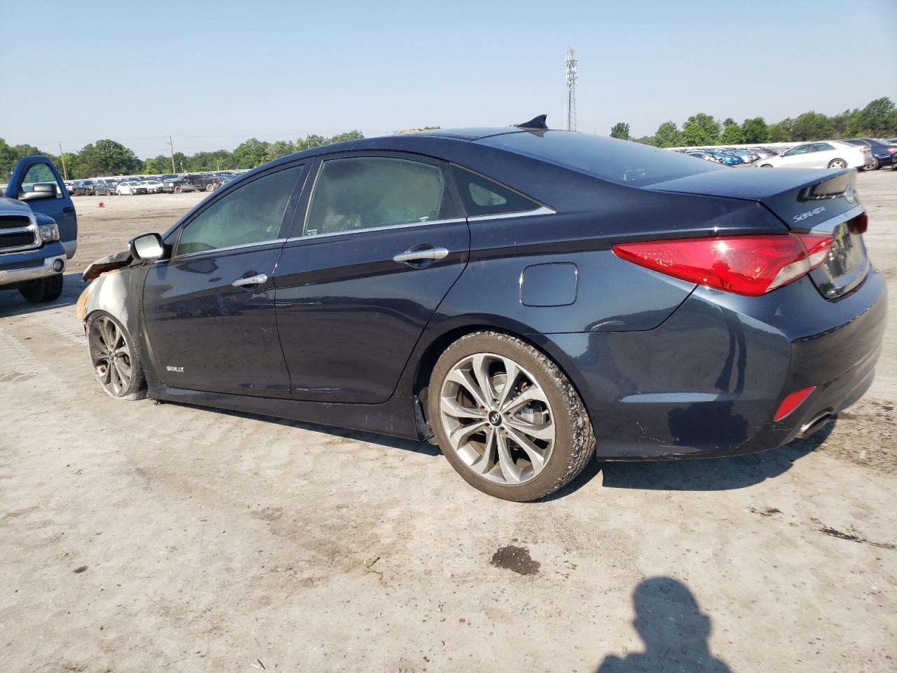 5NPEC4AB2EH946132 2014 Hyundai Sonata Se