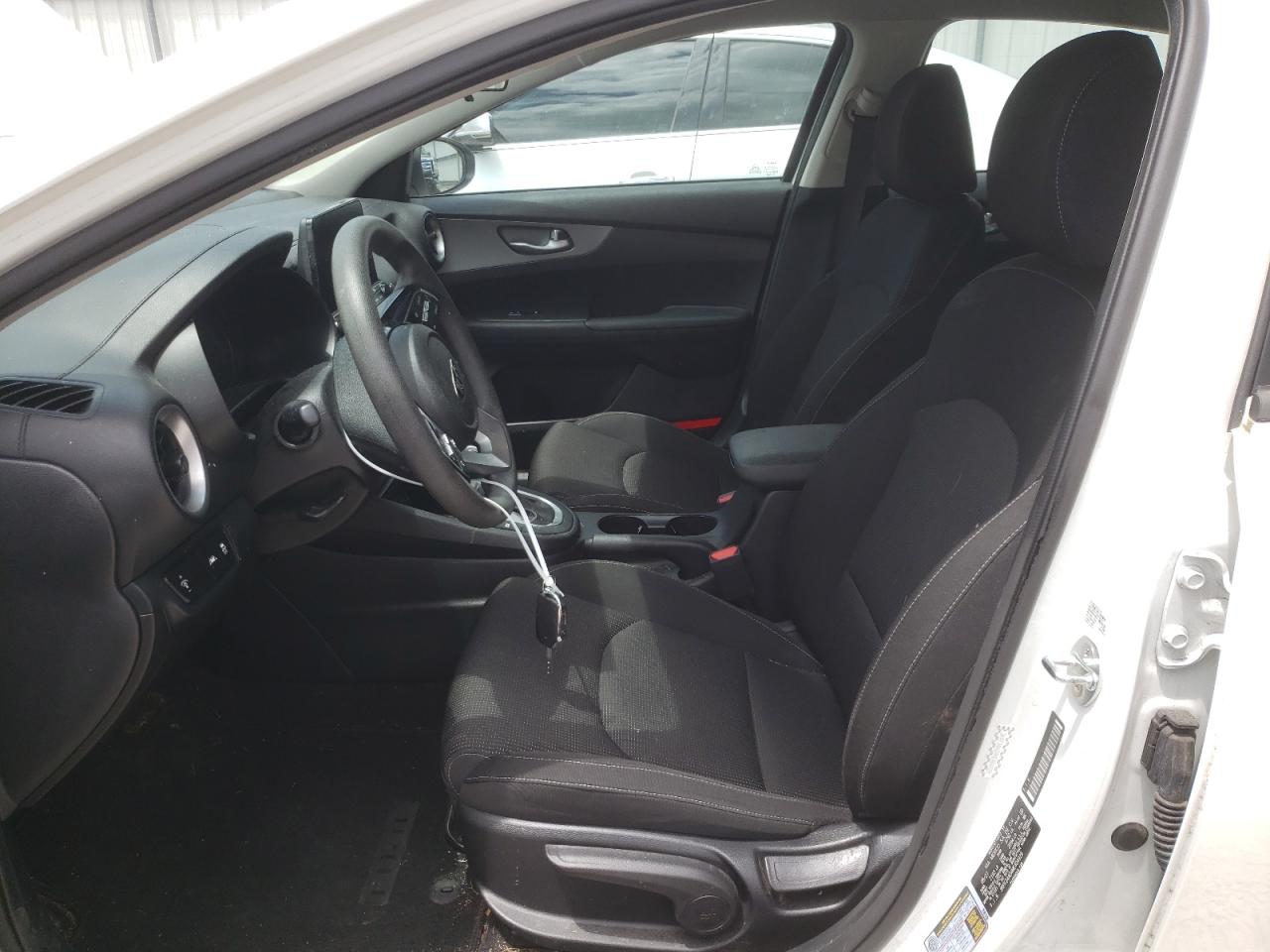 3KPF24AD4ME404929 2021 Kia Forte Fe