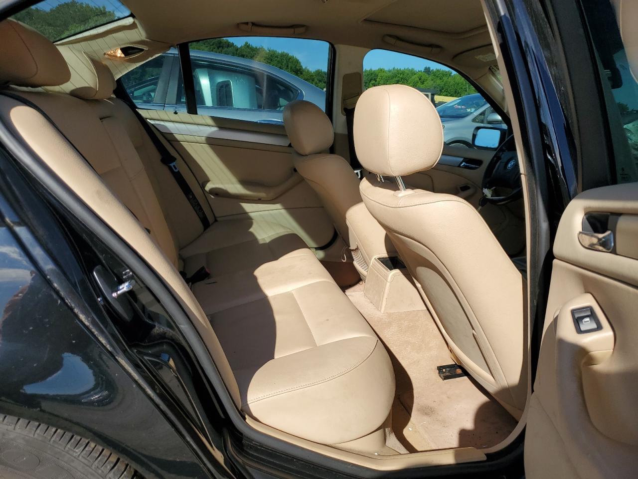 WBAET37493NJ33142 2003 BMW 325 I