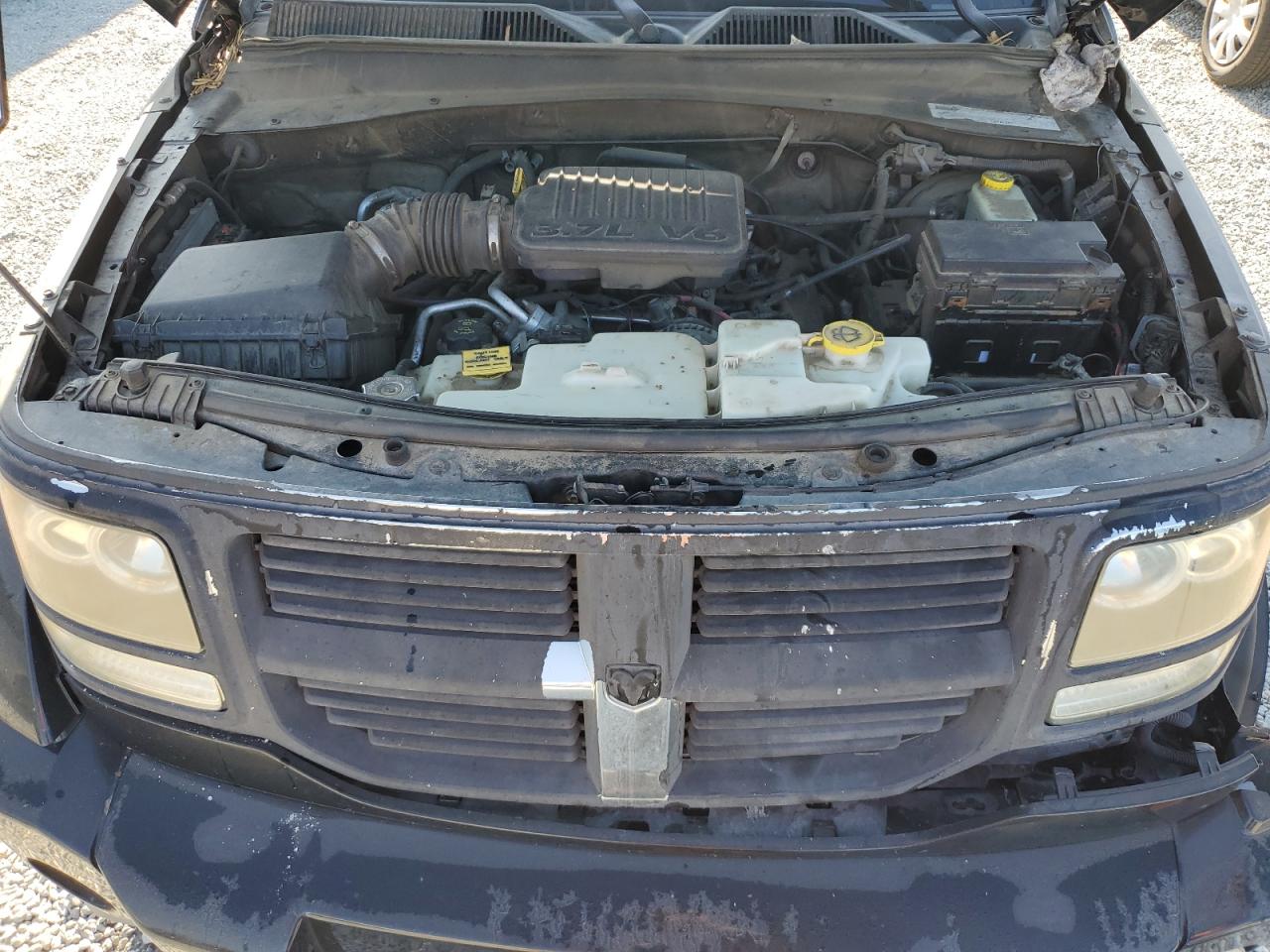 1D8GU58K17W553058 2007 Dodge Nitro Slt