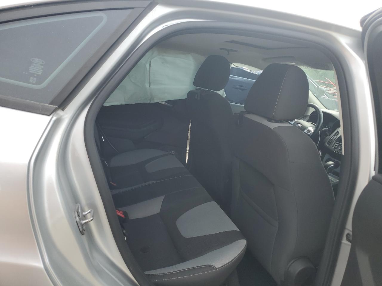 1FADP3F20EL247070 2014 Ford Focus Se
