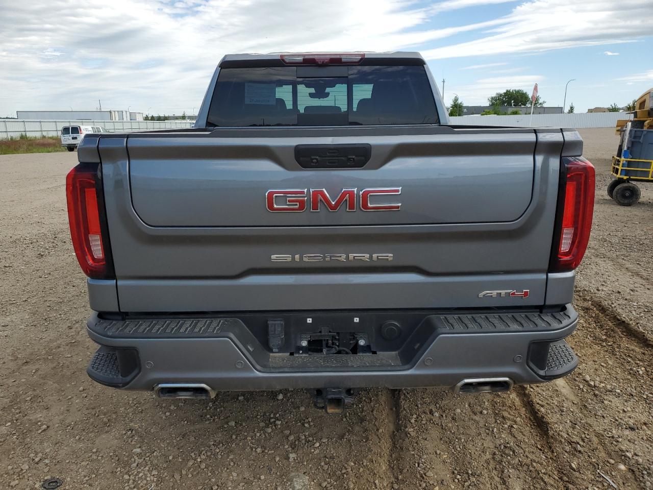 3GTP9EELXNG118712 2022 GMC Sierra Limited K1500 At4