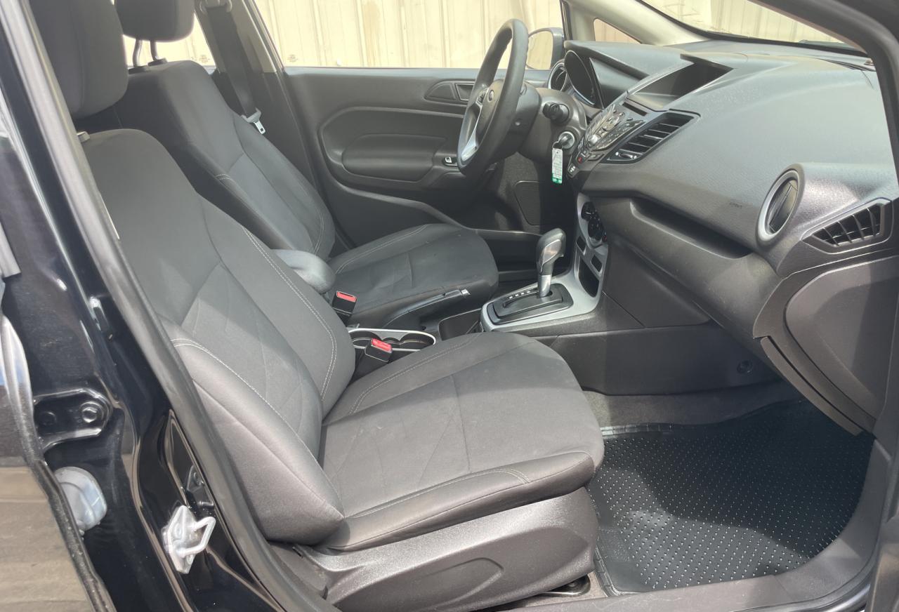 2019 Ford Fiesta Se vin: 3FADP4EJ8KM112136