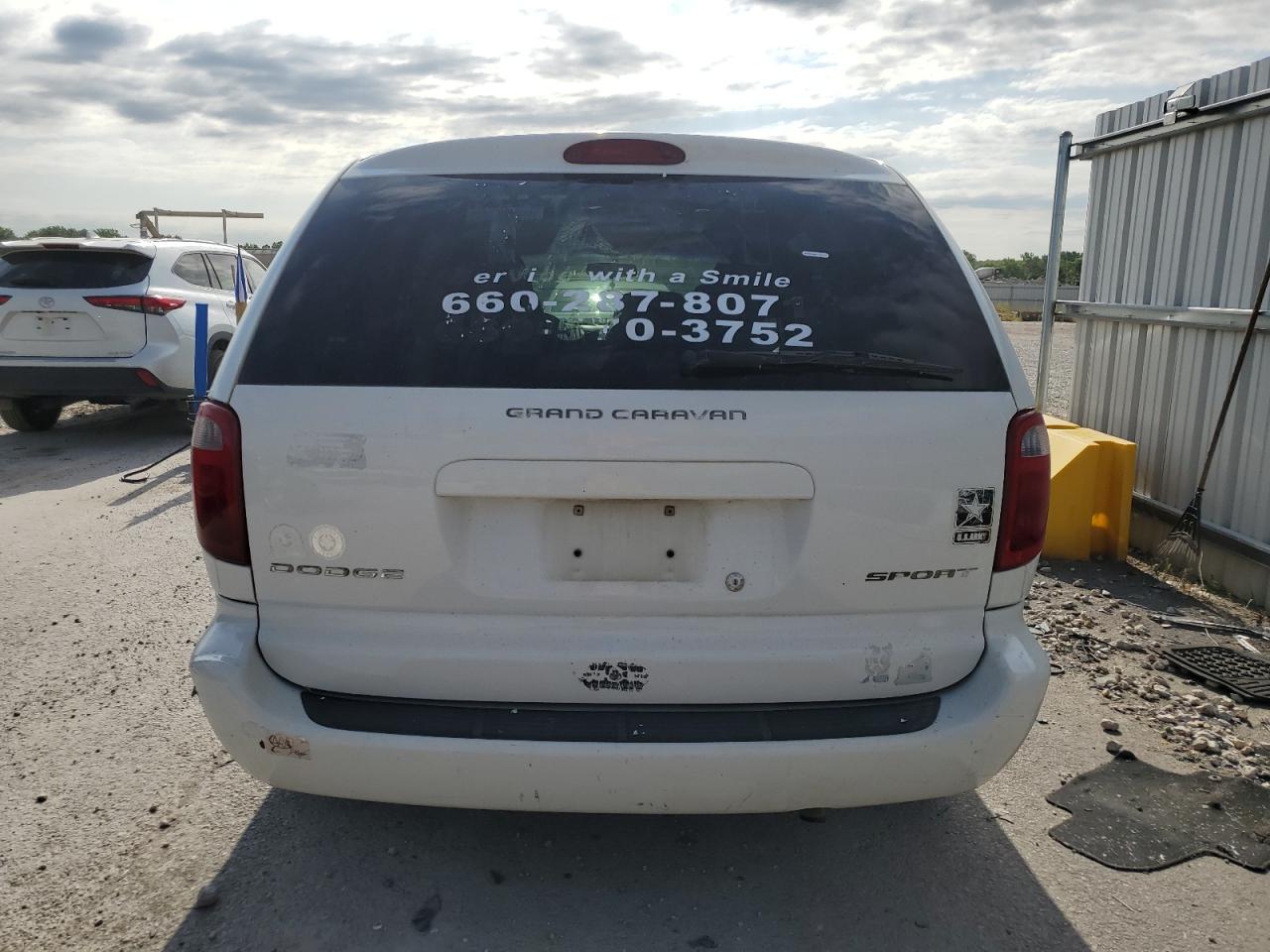 2B4GP44362R746416 2002 Dodge Grand Caravan Sport