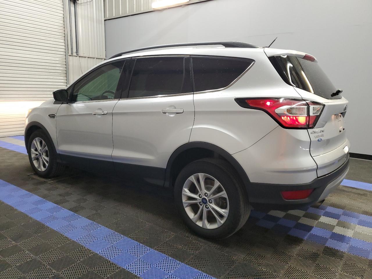 1FMCU0GD1HUE75599 FORD ESCAPE 2017