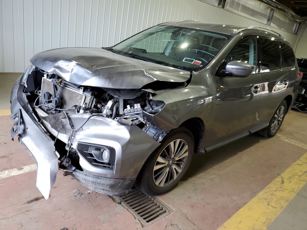 2019 Nissan Pathfinder S vin: 5N1DR2MM4KC597571