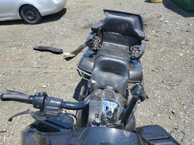 2019 HARLEY-DAVIDSON FLTRU 1HD1KGF13KB645223