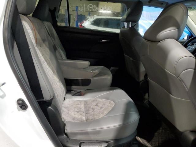 2022 Toyota Highlander Hybrid Xle VIN: 5TDABRCHXNS555952 Lot: 54998794