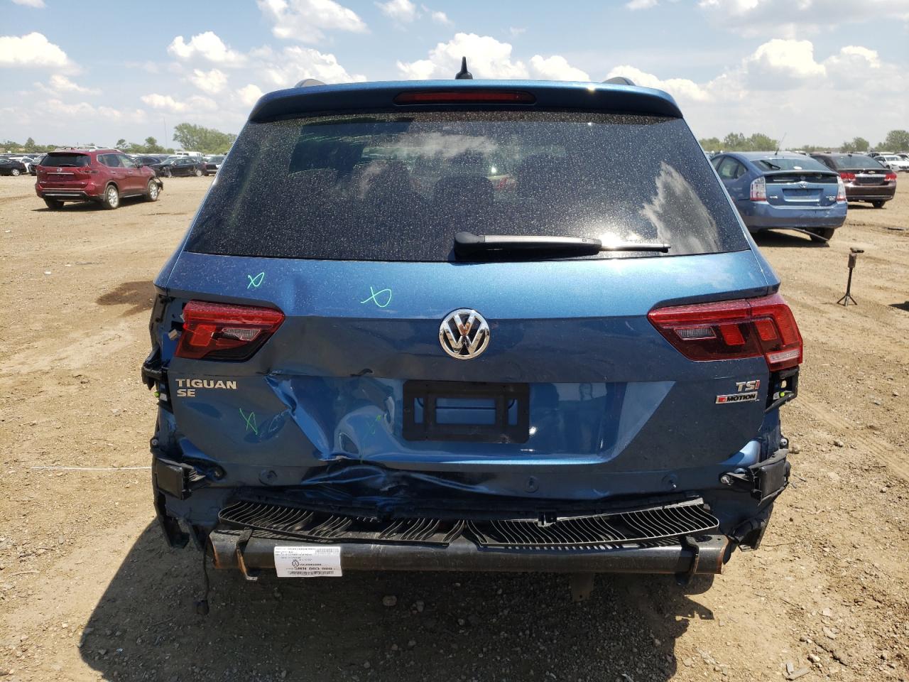 3VV2B7AX9JM081488 2018 Volkswagen Tiguan Se