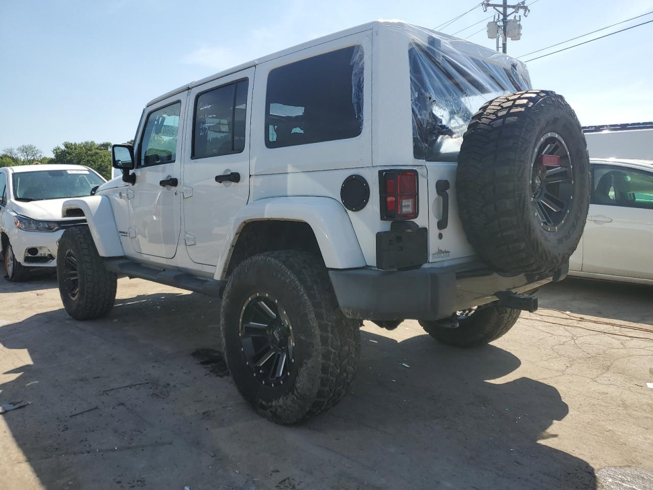 1C4BJWEG9HL653466 2017 Jeep Wrangler Unlimited Sahara