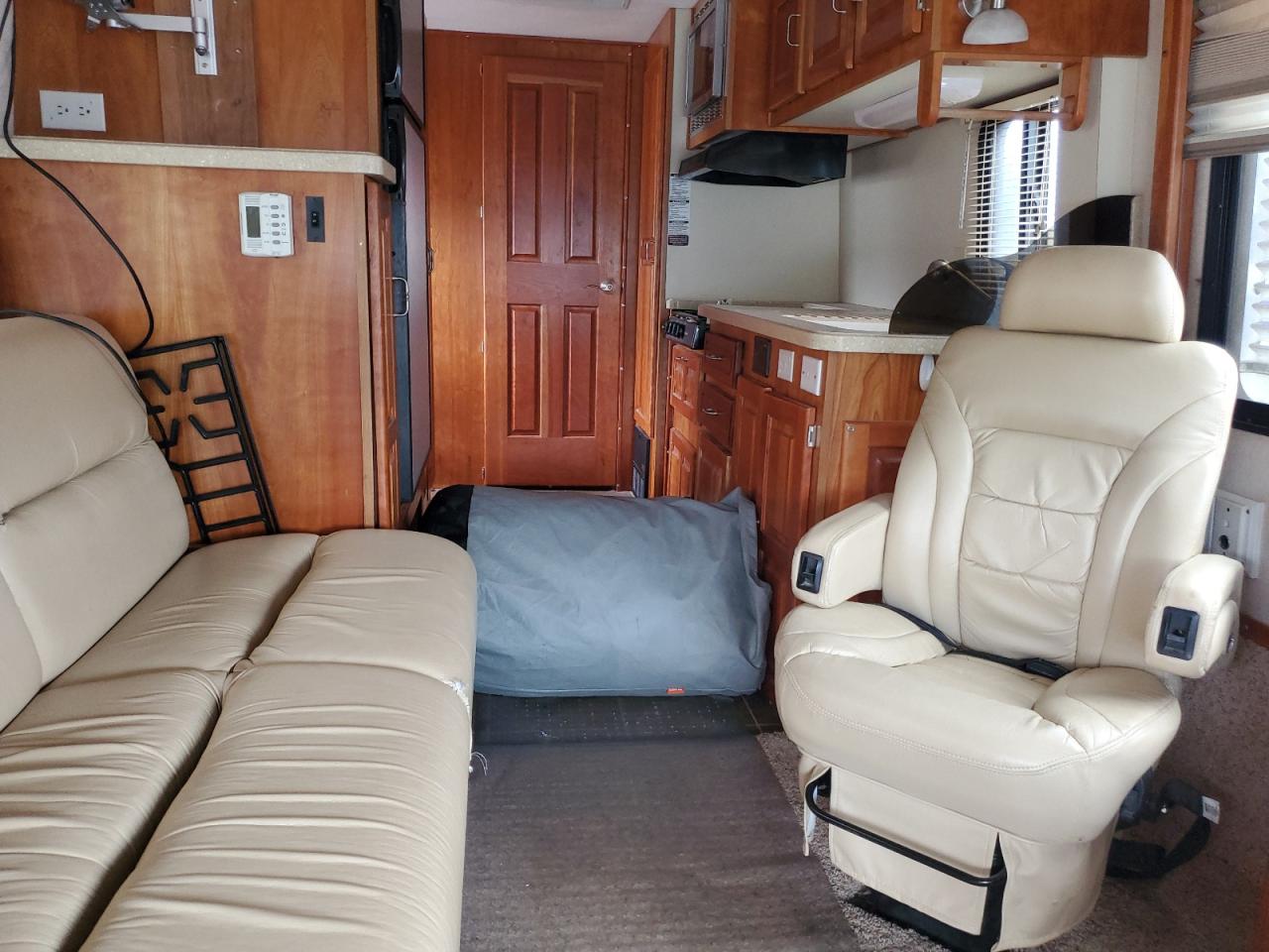 1FDXE45P78DA32327 2008 Ford Econoline E450 Super Duty Cutaway Van