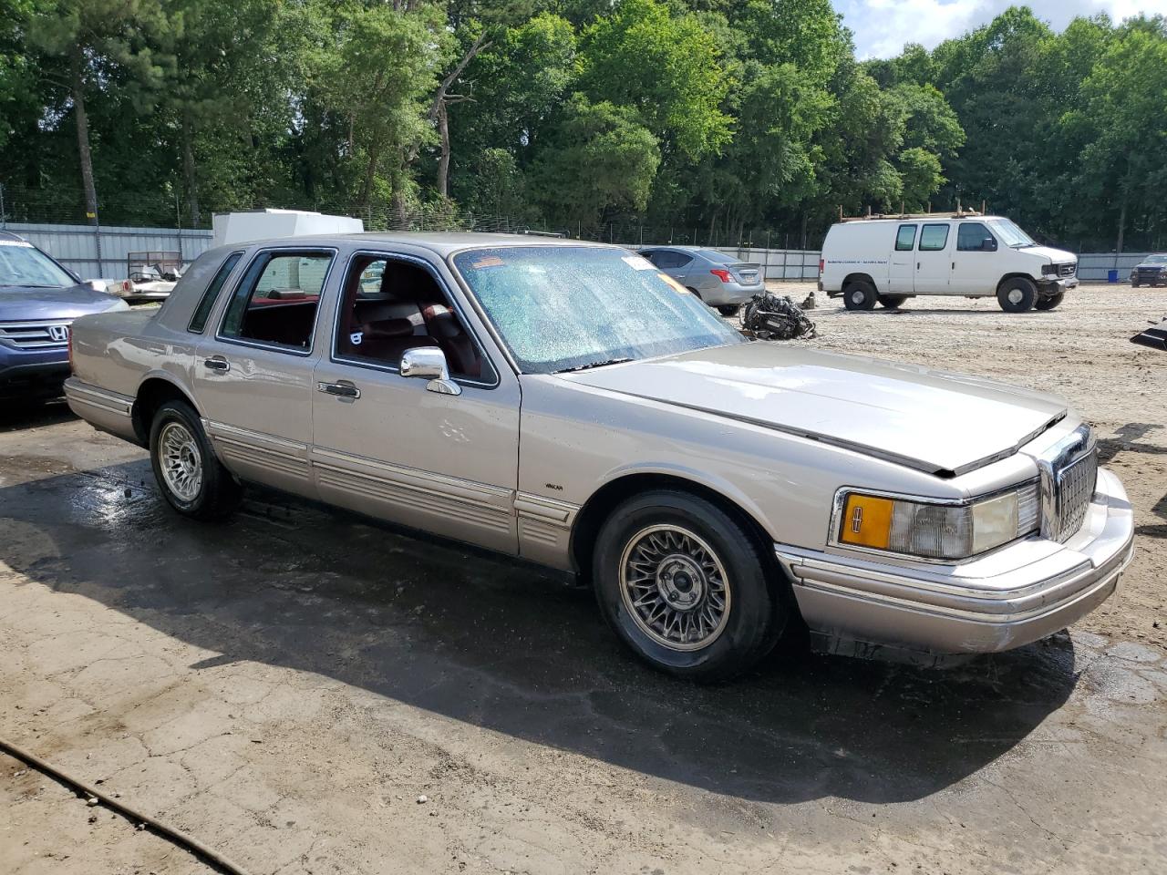 1LNLM81W9RY692174 1994 Lincoln Town Car Executive