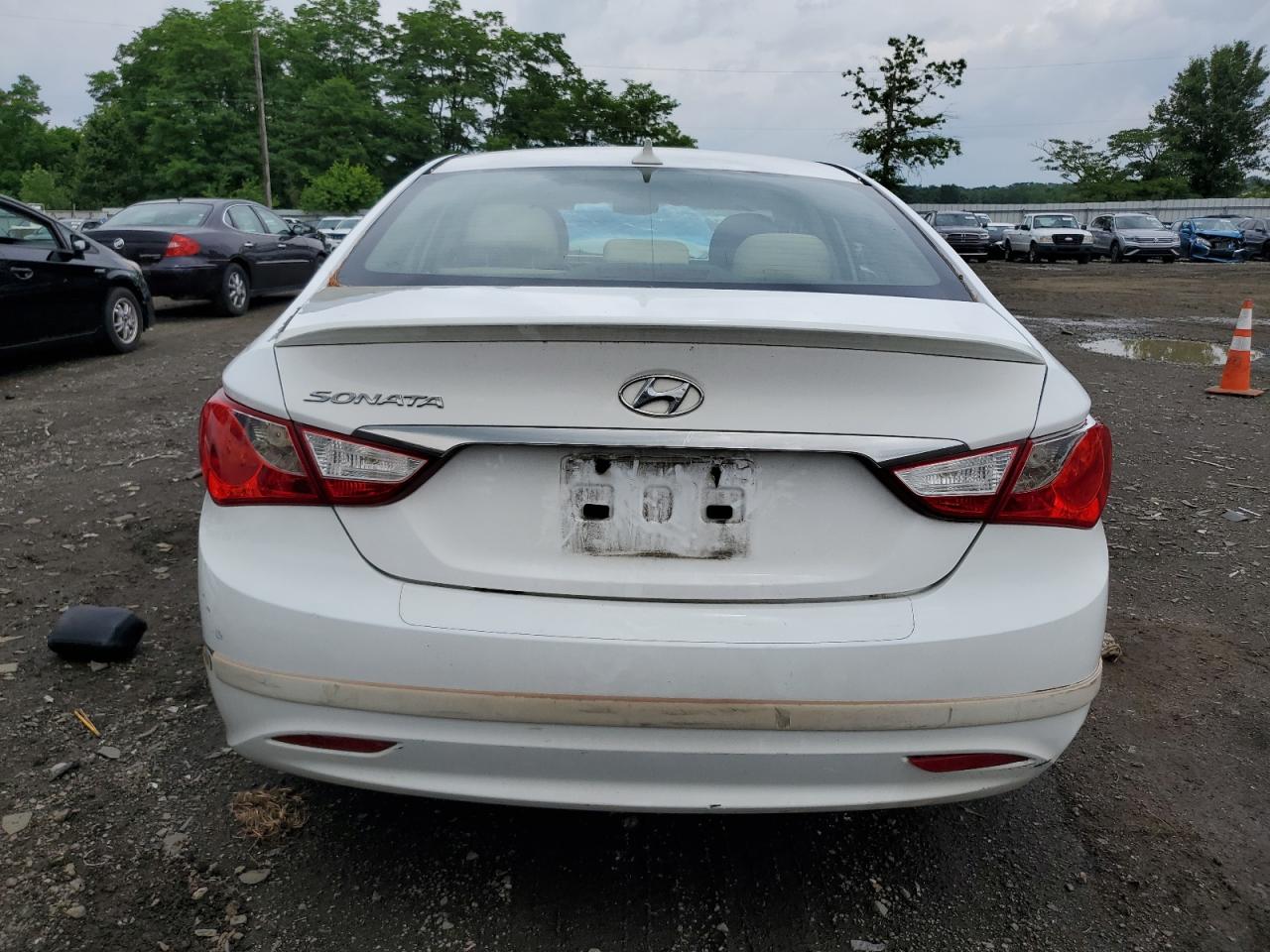 5NPEB4AC8DH588044 2013 Hyundai Sonata Gls
