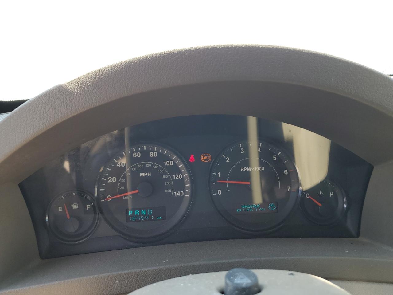 1J4HS48N45C611590 2005 Jeep Grand Cherokee Laredo