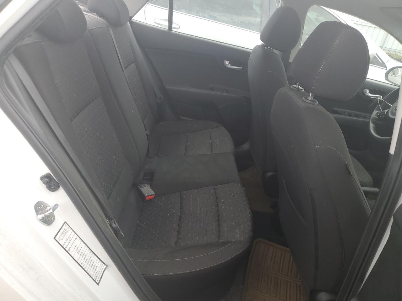 3KPA24AD7LE295939 2020 Kia Rio Lx