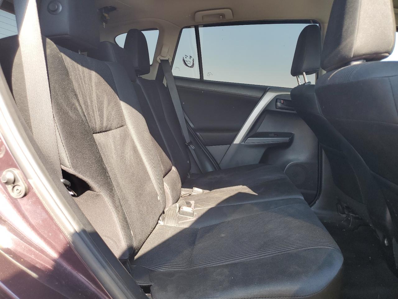 2T3BFREV2HW614393 2017 Toyota Rav4 Le