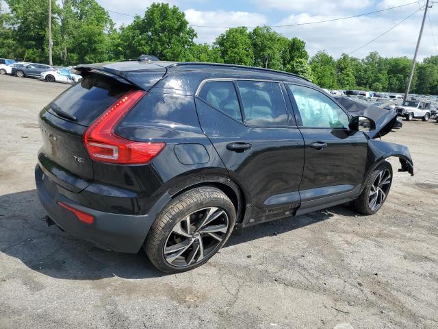 2022 Volvo Xc40 T5 R-Design VIN: YV4162UM6N2678739 Lot: 57554864