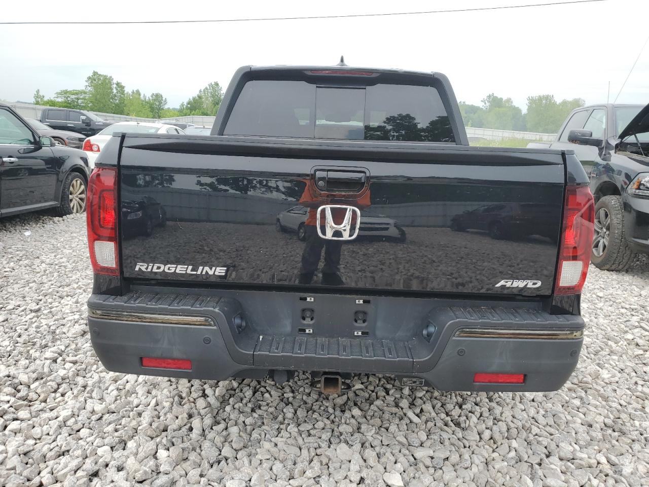 5FPYK3F88JB000009 2018 Honda Ridgeline Black Edition