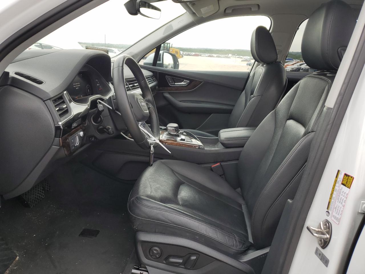 WA1VAAF78JD021891 2018 Audi Q7 Prestige