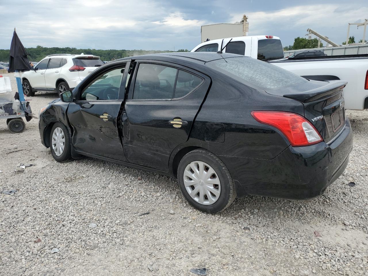 Lot #2809337993 2018 NISSAN VERSA S