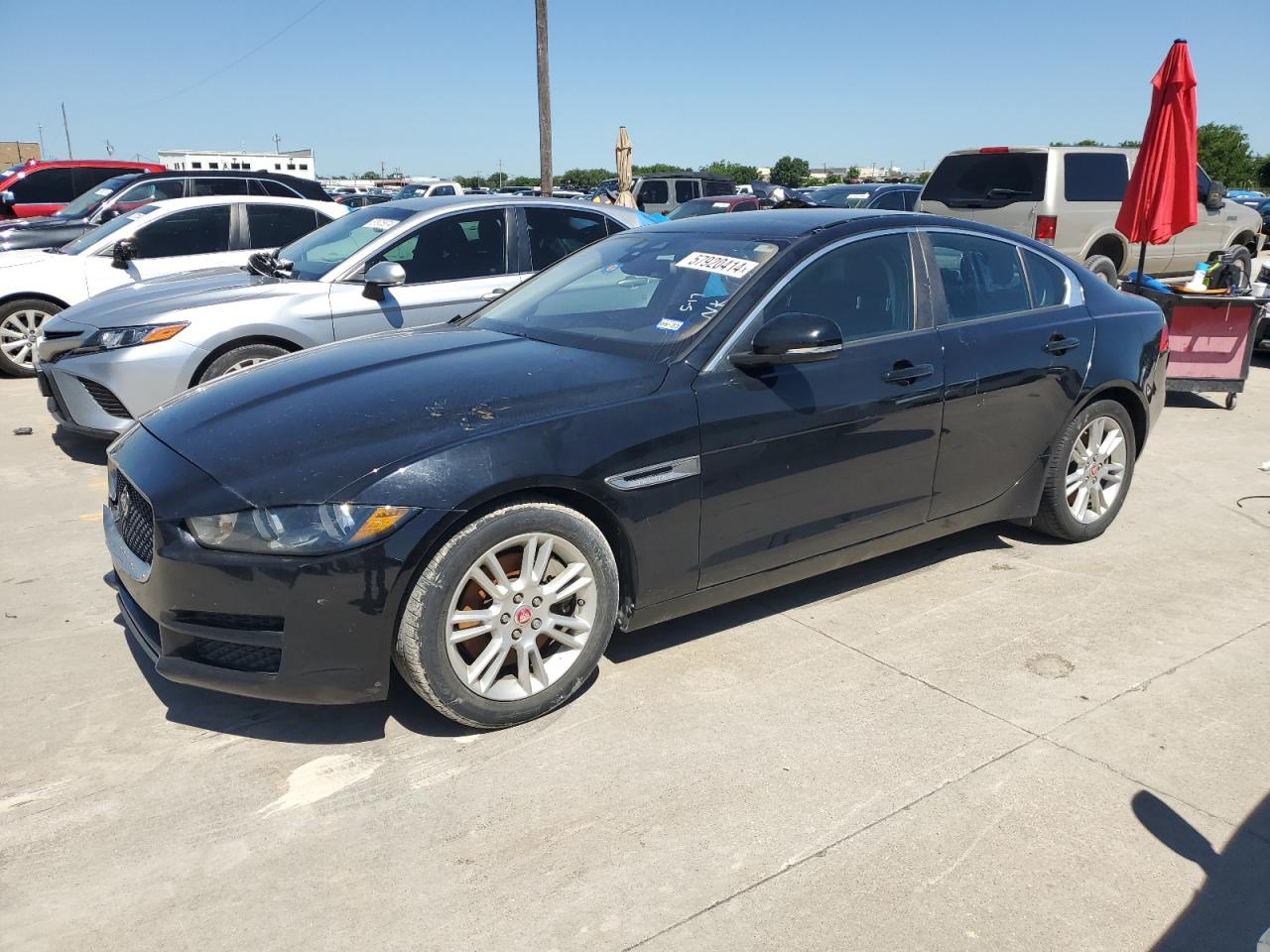 2018 Jaguar Xe Premium vin: SAJAD4FX7JCP35614