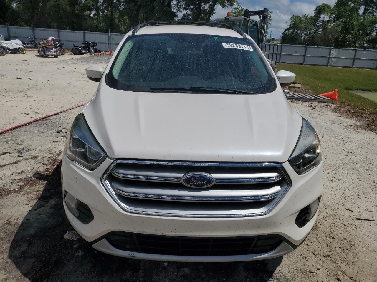 1FMCU9G94HUB47254 FORD ESCAPE 2017