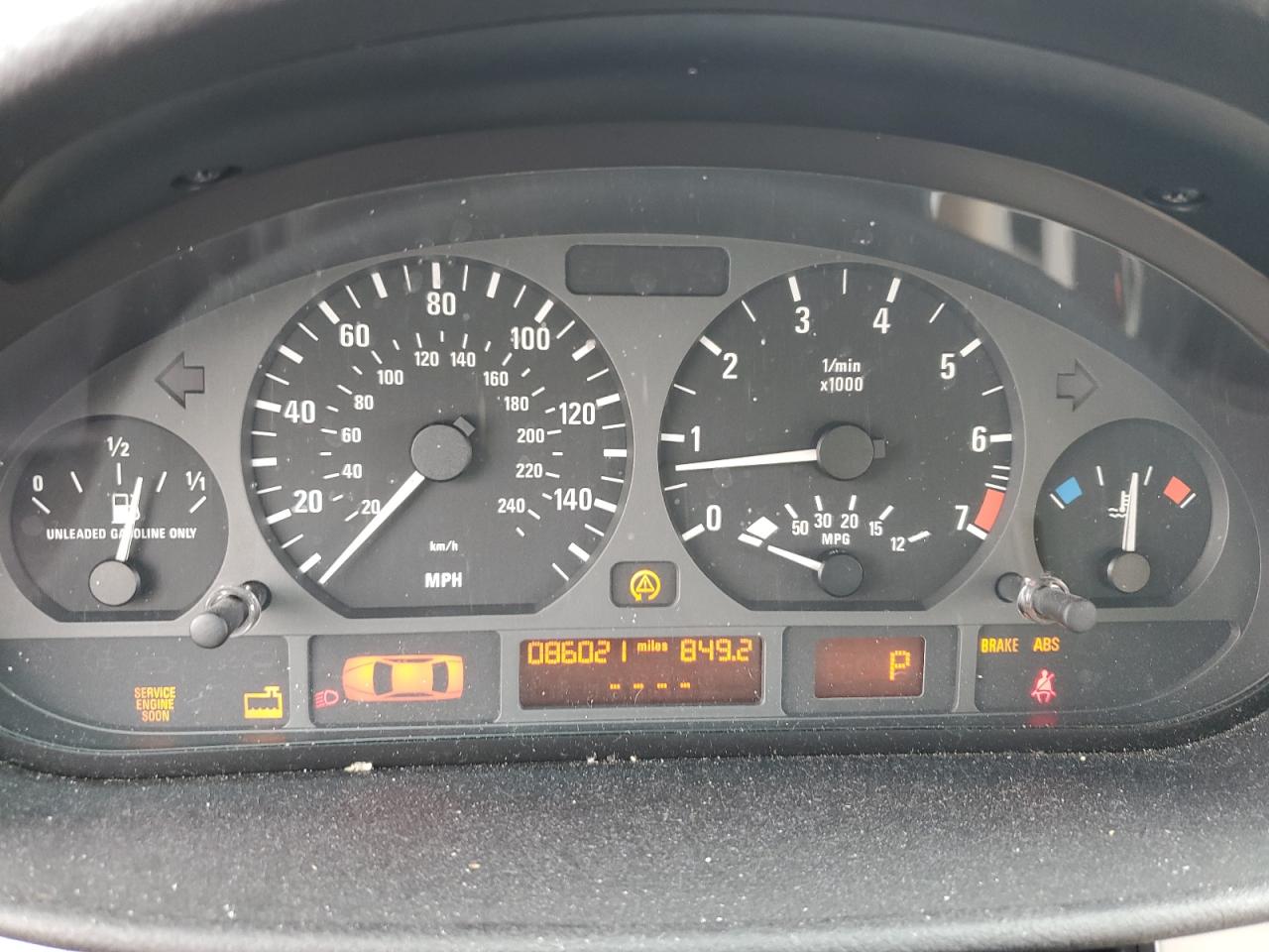 WBAEV33414KR31816 2004 BMW 325 I