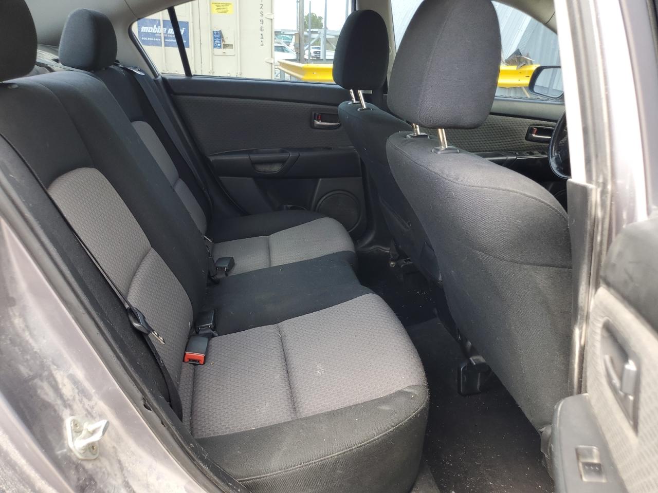 JM1BK12F961465129 2006 Mazda 3 I