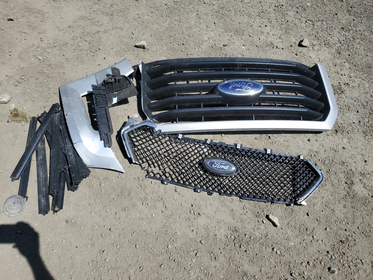 1FTFX1EF2HFB28208 2017 Ford F150 Super Cab