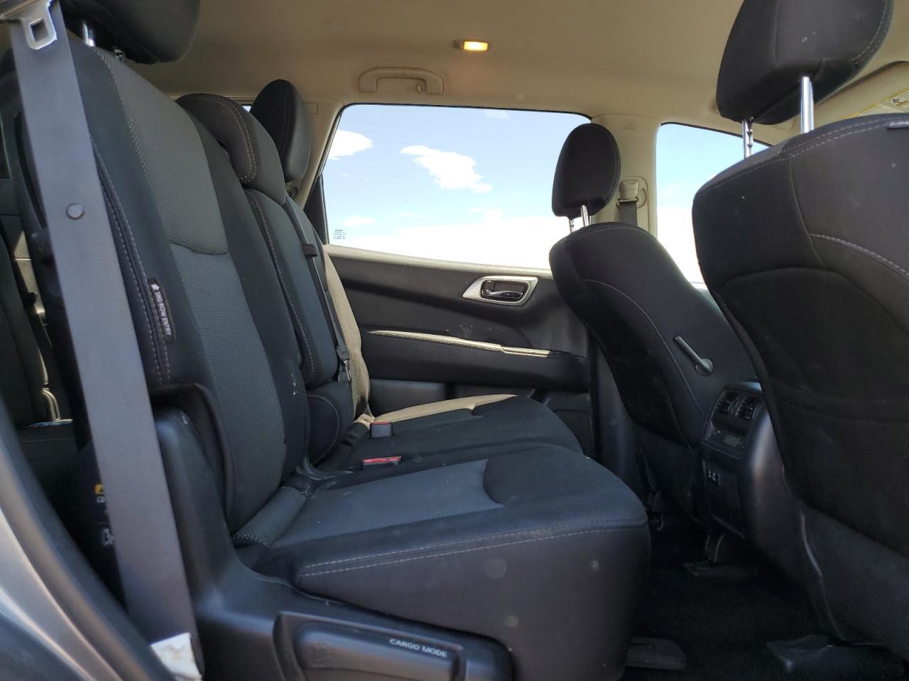 5N1DR2MN3KC614773 2019 Nissan Pathfinder S