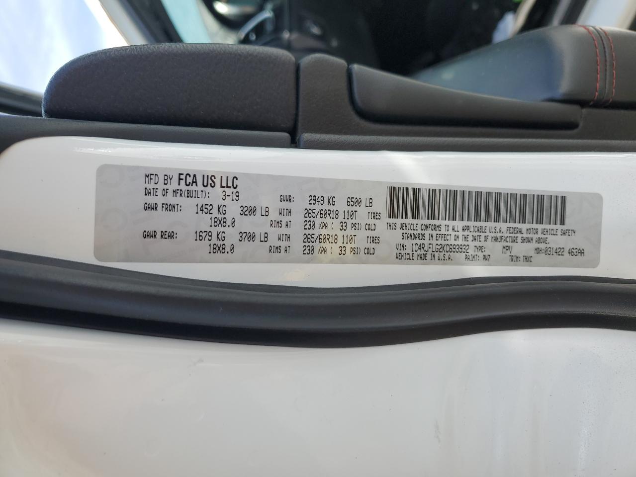 1C4RJFLG2KC693932 2019 Jeep Grand Cherokee Trailhawk