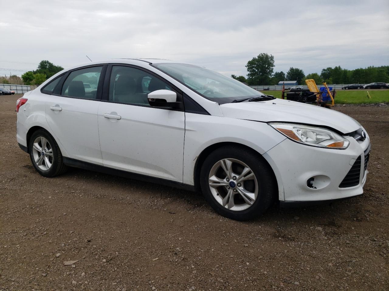 1FADP3F2XEL397784 2014 Ford Focus Se